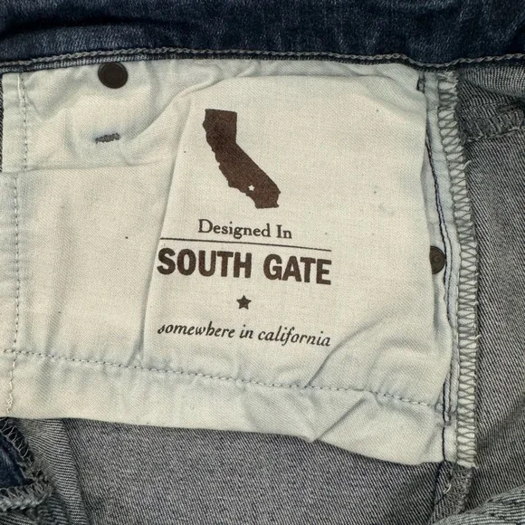 AG Cigarette Leg Prima Crop Jean Size 32 (XL, 14/16) - Picture 6 of 9